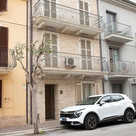 Centro Elpidio Blu - Spiaggia, Parcheggio 公寓