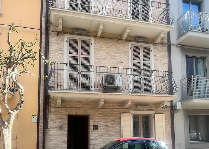 Centro Elpidio Blu - Spiaggia, Parcheggio * Porto SantʼElpidio